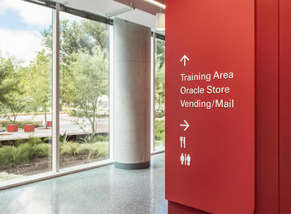 創(chuàng)意產(chǎn)業(yè)園區(qū)標(biāo)識導(dǎo)視系統(tǒng)這樣設(shè)計(jì)，不再迷路！