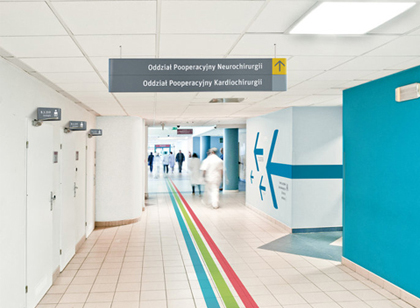 標識導視系統(tǒng)設(shè)計優(yōu)化提升醫(yī)院診療環(huán)境 讓患者更舒心